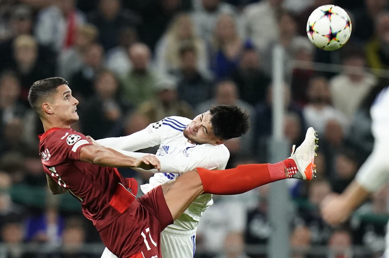 Copenhague 0-0 Sevilla. Atascón de nuevo del equipo español en la Champions League ante un cuadro danés que puso mucha cara como local.