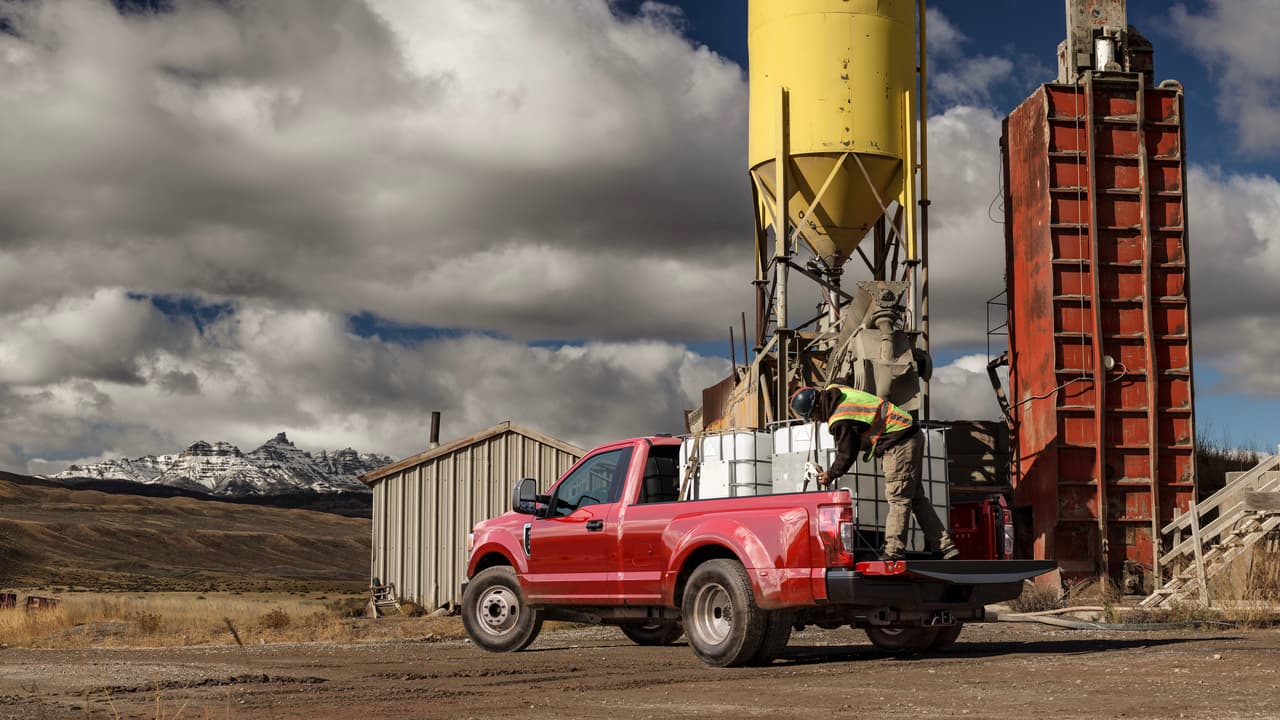 <h3 class="cms-h3-H3">Ford F-450 Super Duty 2020 con opción Dually</h3>