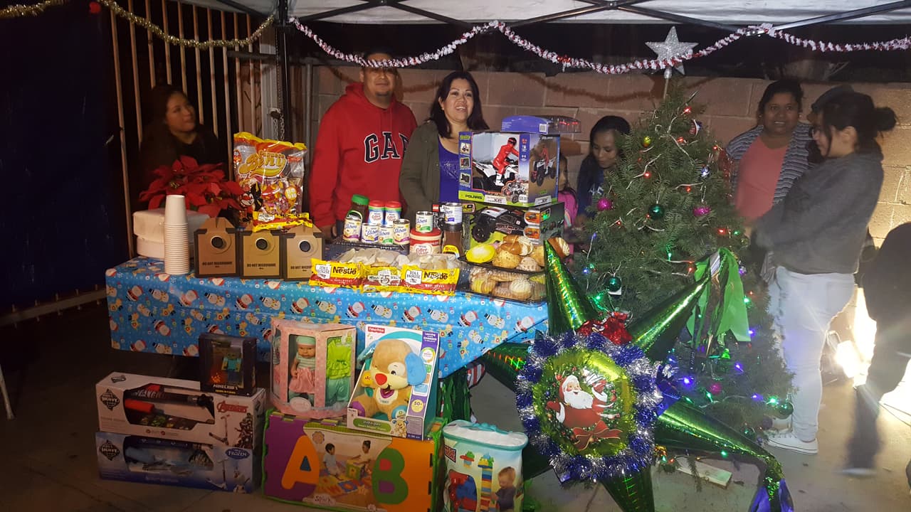 La Posada de la familia García estuvo llena de comida, juguetes y hasta un árbol de Navidad para disfrutar de esta temporada.
<br>