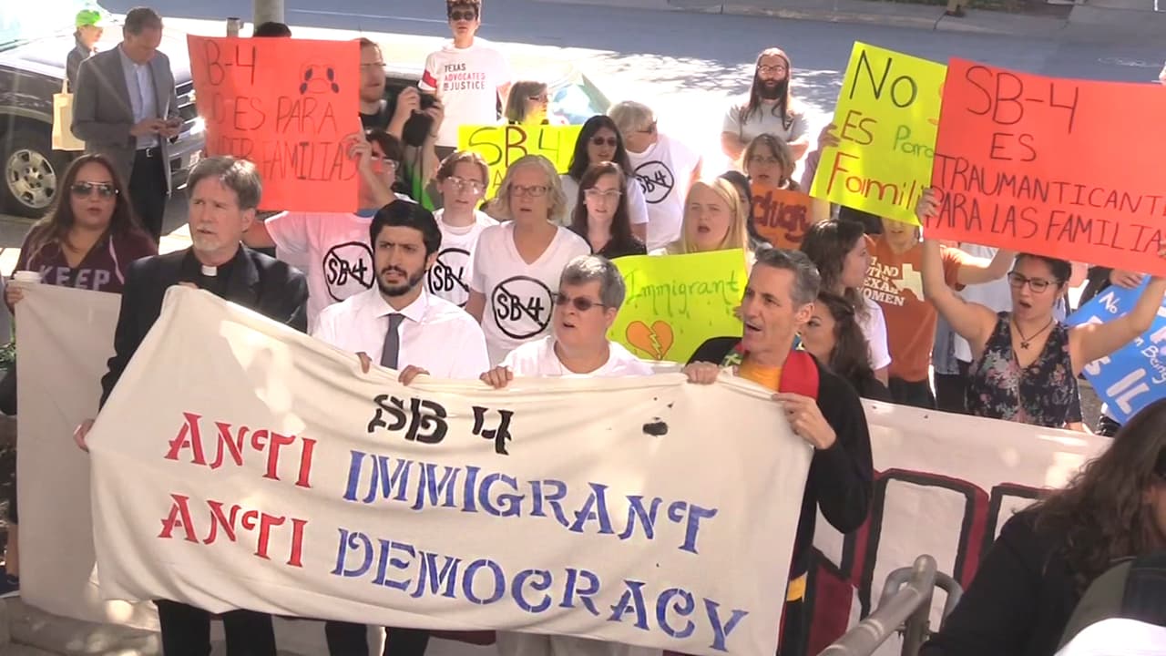 “No puedo aceptar el daño que los políticos antiinmigrantes harán a nuestras familias a través de esta ley (SB4)", dijo el concejal Greg Casar.
