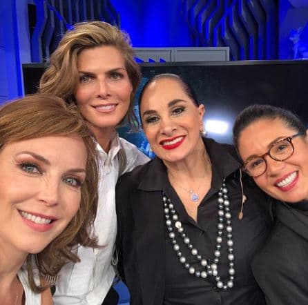 Por ahora, Laura se encuentra de gira por México con la puesta en escena 'Las recogidas', donde comparte créditos con la actriz Susana Dosamantes, Nailea Norvind y Patricia Reyes Spíndola. Tras su lesión, la actriz no ha confirmado si debe permanecer en reposo absoluto.