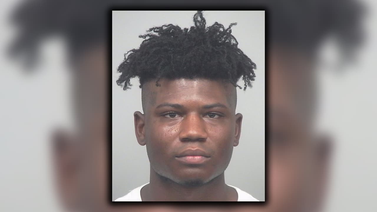 Desmond Bowden - Acusado de fraude de seguros e informe falso de un delito.