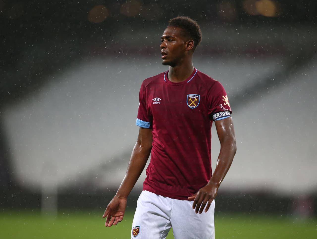 El joven 
<b>Reece Oxford</b> está dispuesto a salir del West Ham en busca de minutos en Primera División. Actualmente juega más para el Sub-23 de los Hammers, por lo que el paso al Borussia Monchengladbach parece un hecho.