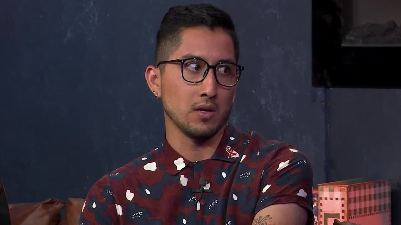 Manuel León habla de su terrible experiencia con las terapias de conversión