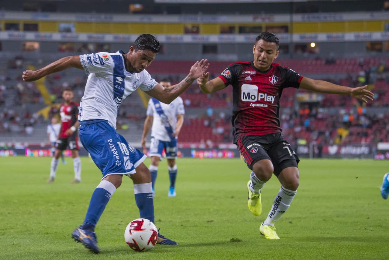 Con solitario gol de Crsitian Menendez , Puebla consigue los tres puntos en su debut en el Clausura 2020.