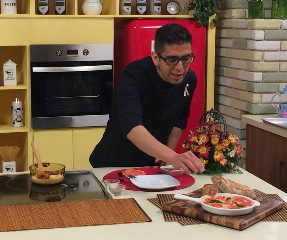 Omar Sandoval nos trae una práctica receta: Quesopizza.