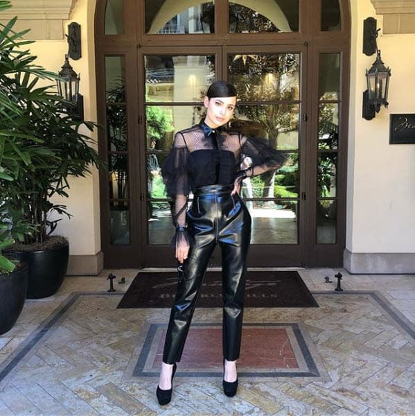 La joven artista es parte del elenco de la exitosa película de Disney 'Descendants' (2015), de la cual surgió la serie. Ha participado en otros conocidos programas de televisión como 'Soy Luna' y 'Pretty little liars'.