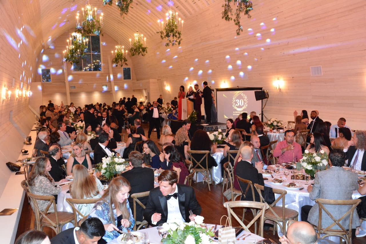 La Gala del Centro Hispano 2023 se llevará a cabo a partir de las 5 p.m. en el Histórico Granero de Wakefield, en el 
<b><a href="https://goo.gl/maps/inwo18vv5v37ZCfm8">12617 Old Falls of Neuse Rd. Wake Forest, NC. 27587</a></b>.