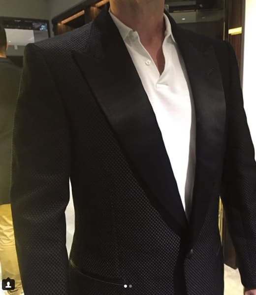 George Seely, el prometido de Marlene Favela, no se queda atrás y también mostró en Instagram el exclusivo traje que usará el día de su boda.