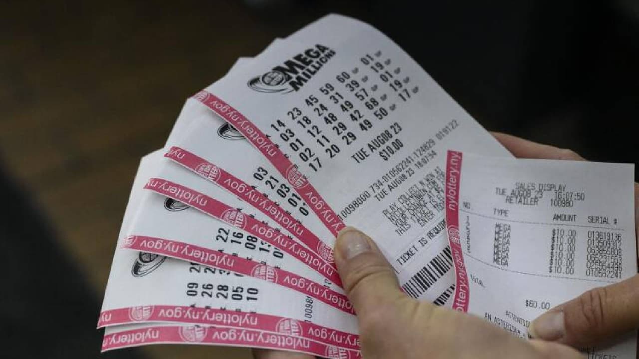 4.
<b>$1.602 mil millones de <a href="https://www.univision.com/local/arizona-ktvw/mega-millions-deja-cuatro-ganadores-arizona">Mega Millions</a></b>, ganados el 8 de agosto de 2023 en Florida.