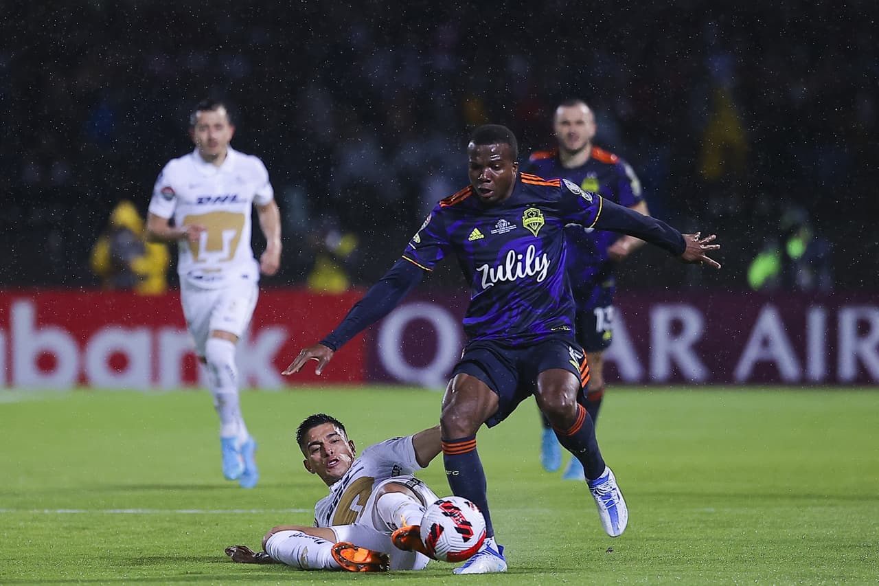 Seattle Sounders le empató de último minuto 2-2 a Pumas en el Estadio Olímpico Universitario en la Final de ida de la Liga de Campeones de la Concacaf.