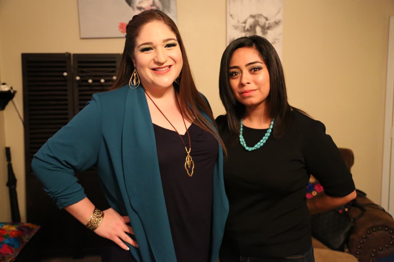 Su amiga Terry, con quien pertenece al Mariachi Guerrera Quetzalli, siempre grita cuando la ve en la televisión.