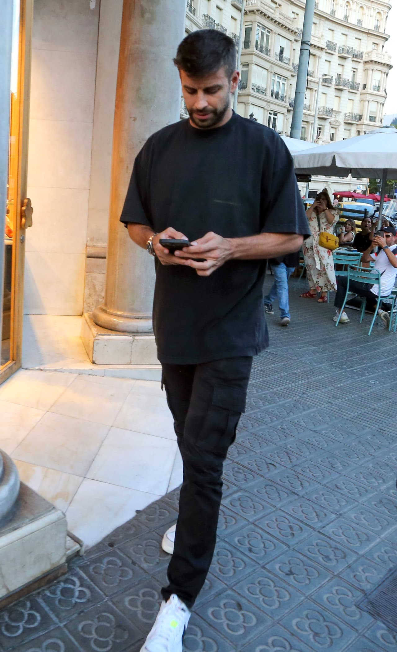 Sin embargo, esta vez fueron los propios Piqué y Shakira los que se reunieron para determinar el futuro de sus hijos. 
<br>