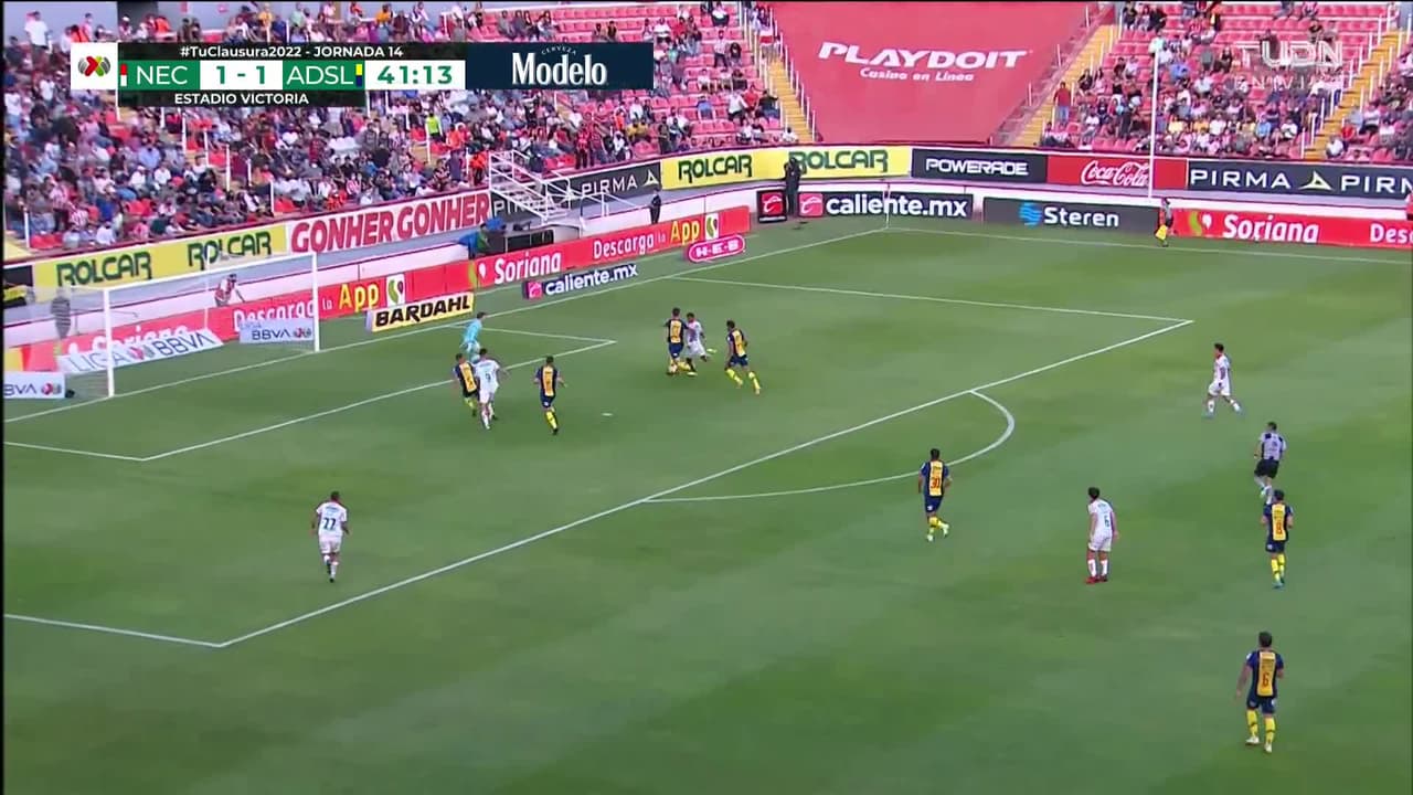 ¡GOOOL! Rodrigo Aguirre anota para Necaxa.