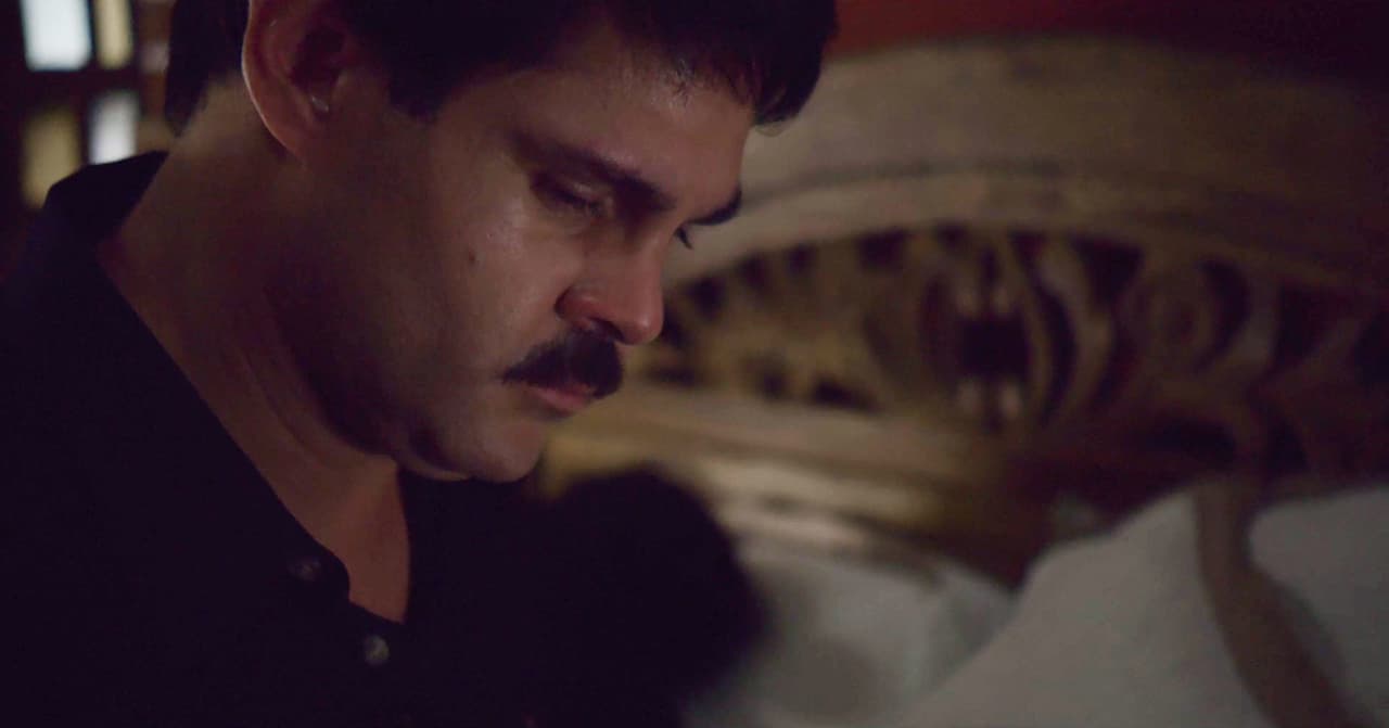 Will Doña Esperanza forgive ‘El Chapo’? What will be his decision after she asked him to give up the business? Don’t miss the next episode of ‘El Chapo’, next Sunday at 10pm/9C on Univision.