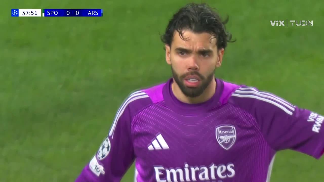 ¡Qué error del Arsenal! Un descuido defensivo que estuvo cerca de costarles el gol si no es Raya