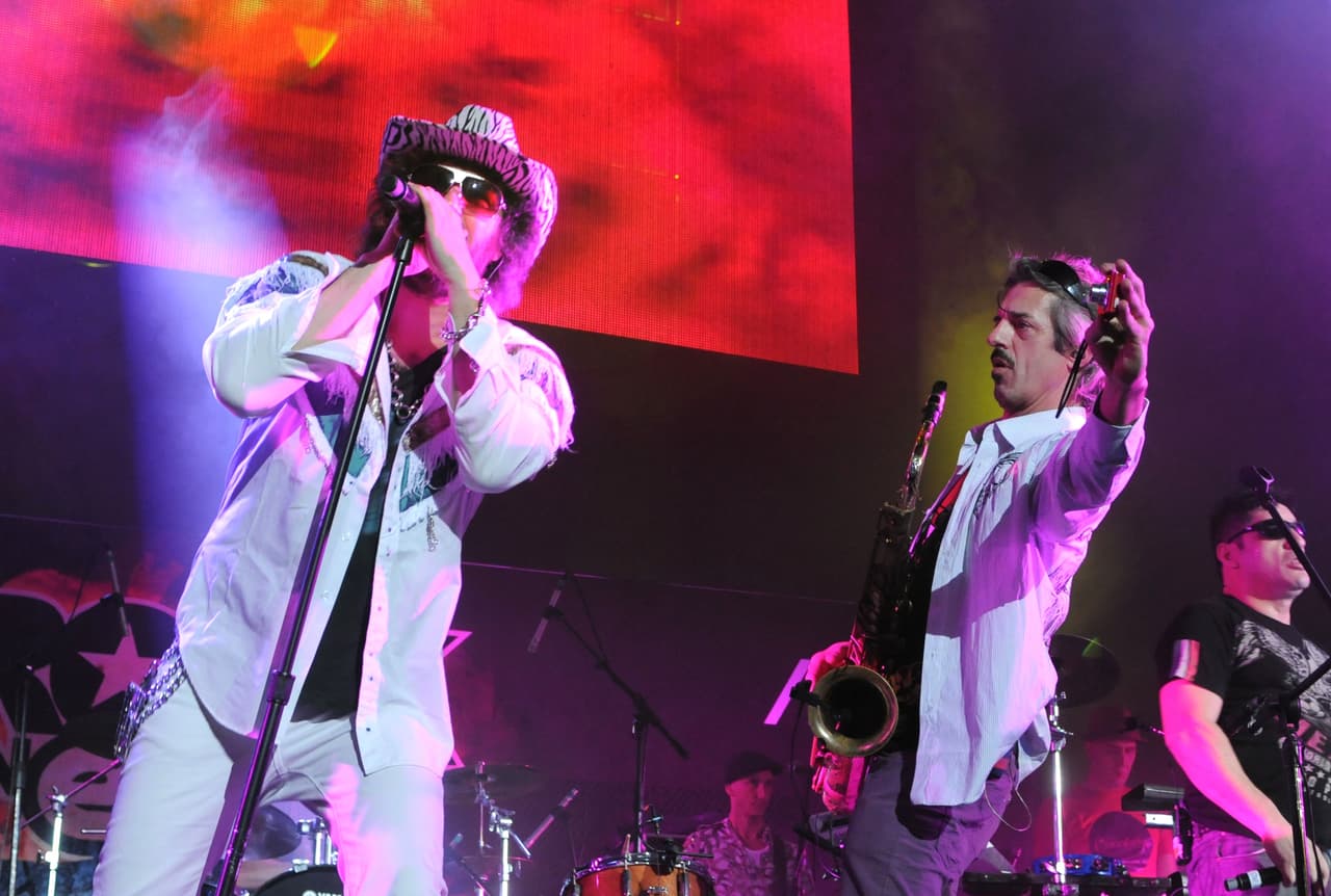 Los Auténticos Decadentes