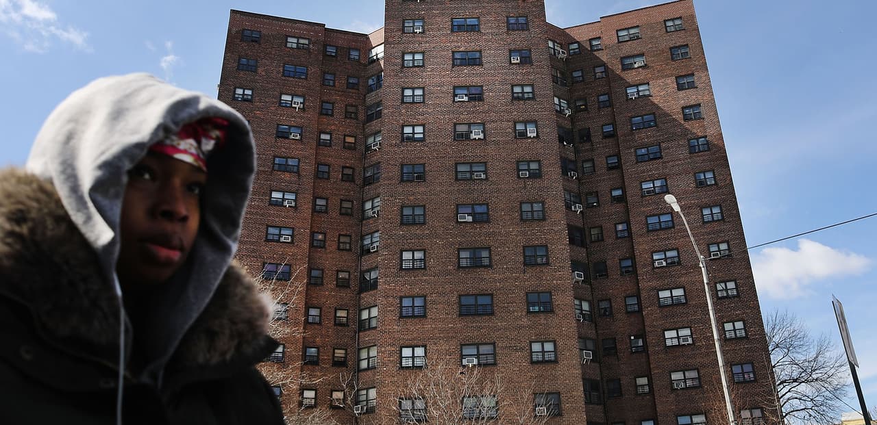 El barrio donde vives: la brecha en la vivienda que no se acaba