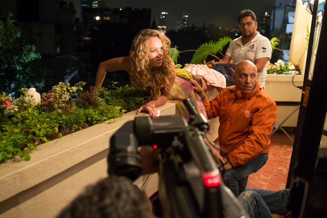 ¿Te imaginas estar a varios metros de altura? Los camarógrafos y asistentes también le pusieron pasión y cuidado.