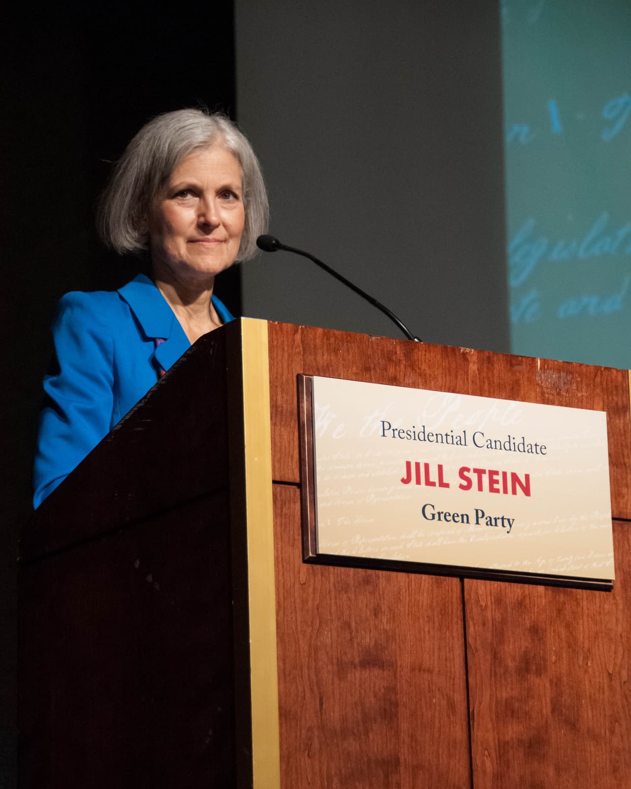 Puedes hacer campaña presidencial como independiente.