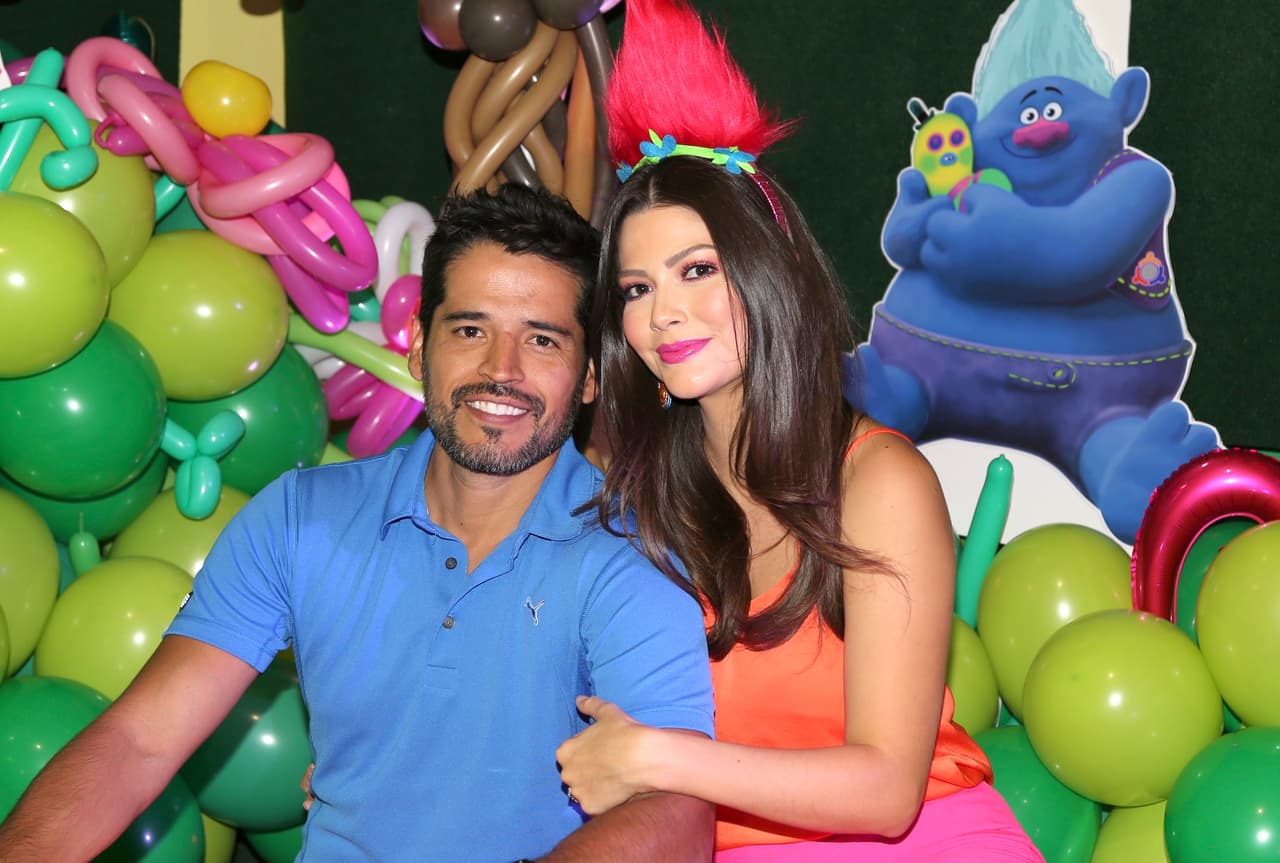 Ana Patricia y Luis Carlos celebran el regalo más hermoso del amor que los une.