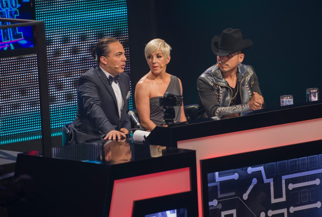 A pesar de la presión, capitanes, competidores y jueces tratan de relajarse cuando están fuera del aire, a veces se portan bien y otras tantas un poco mal, pero el chiste es pasarla bien. ¡Miren qué pasa detrás de cámaras!