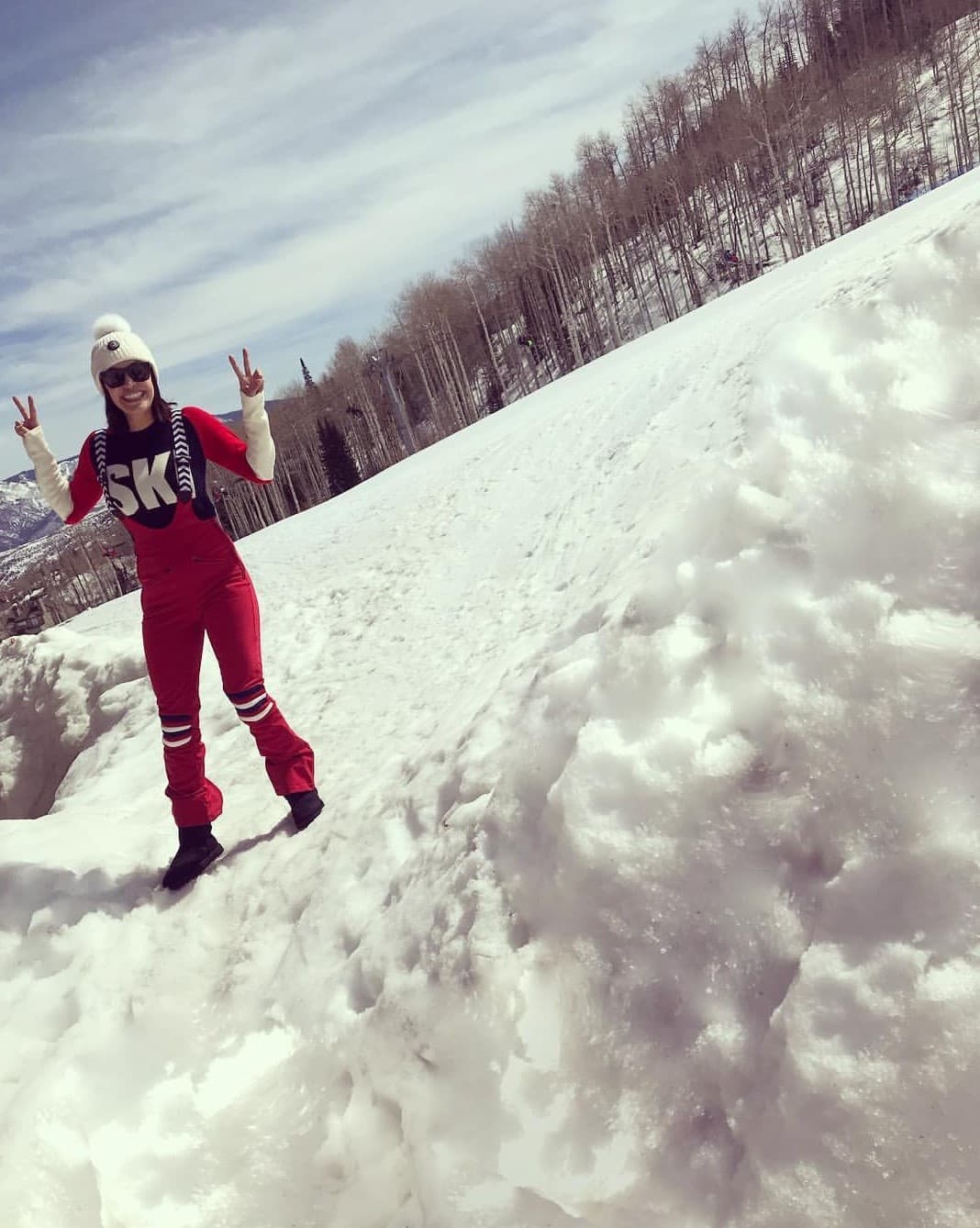 En marzo del 2019 también viajó con su familia a las montañas nevadas de Aspen, Colorado; sin embargo, sus vacaciones se vieron truncadas luego de que recibió la noticia del fallecimiento de su abuela Andreita.
<br>