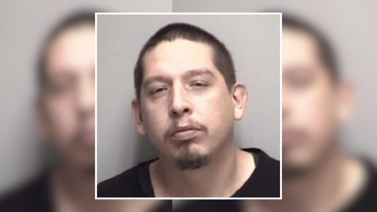 Joshua Andrew Lanier se ganó la confianza de una familia y abusó sexualmente de una niña en Galveston
