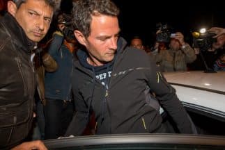 El autor de una de las mayores estafas bancarias de la historia se entrega a la policía