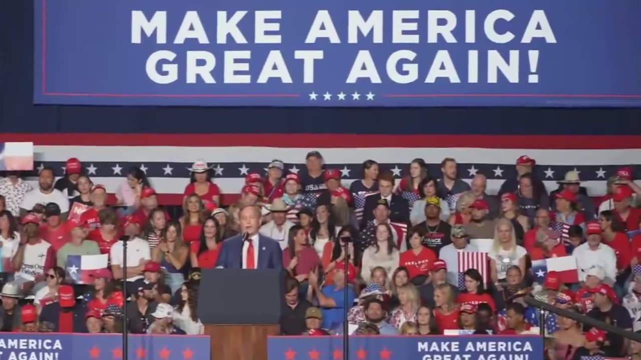 Analistas demócratas y republicanos debaten sobre el impacto electoral de las visitas de Donald Trump a Texas