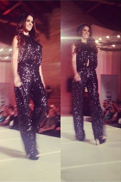 En el desfile de 'Dar está de moda', Vanessa de Roide lució este increíble vestido.