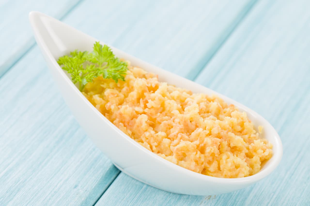 Mezcla para hacer un puré. Añádele el aceite de oliva y guarda para la creación del plato final.