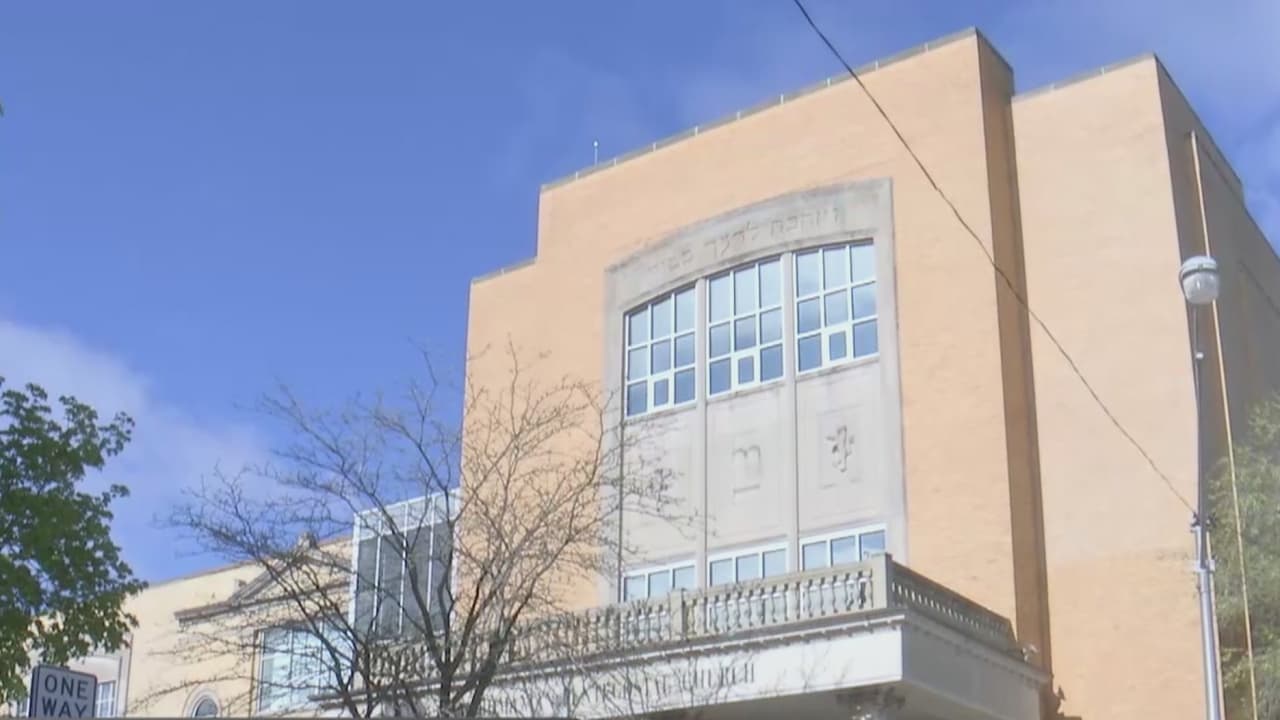 Polémica por iglesias en Chicago que al parecer celebraron servicios religiosos en plena crisis del coronavirus