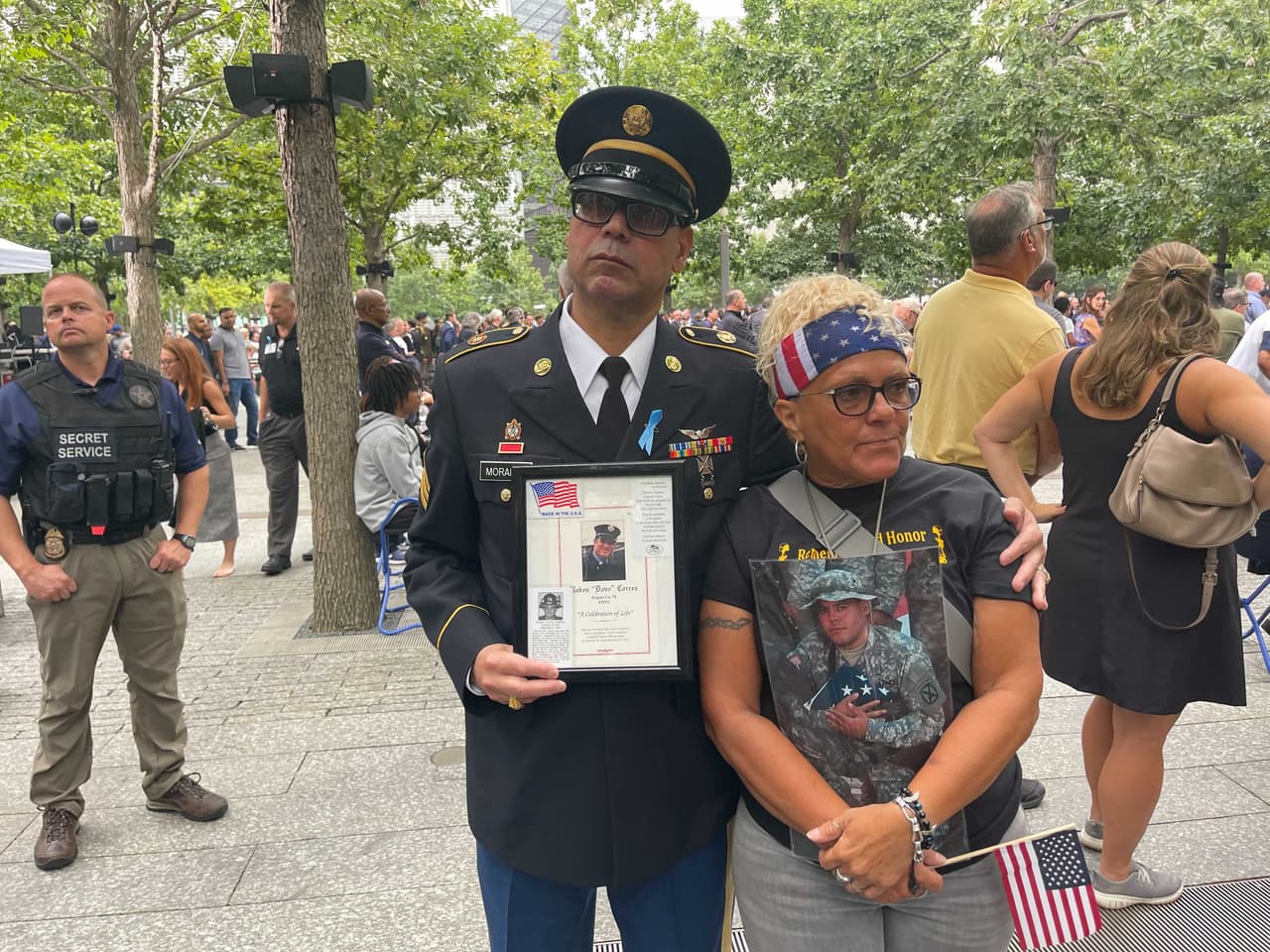 La ceremonia de Manhattan incluyó la lectura anual de los nombres de las víctimas por parte de familiares y amigos.
<br>