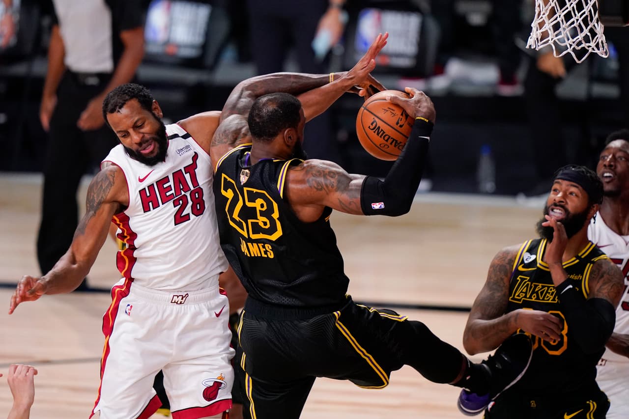 Los Lakers caen ante el Heat en el quinto juego de las Finales | En el último cuarto los de LA se sacudieron y estuvieron cerca de liquidar la serie; terminaron 108-111.