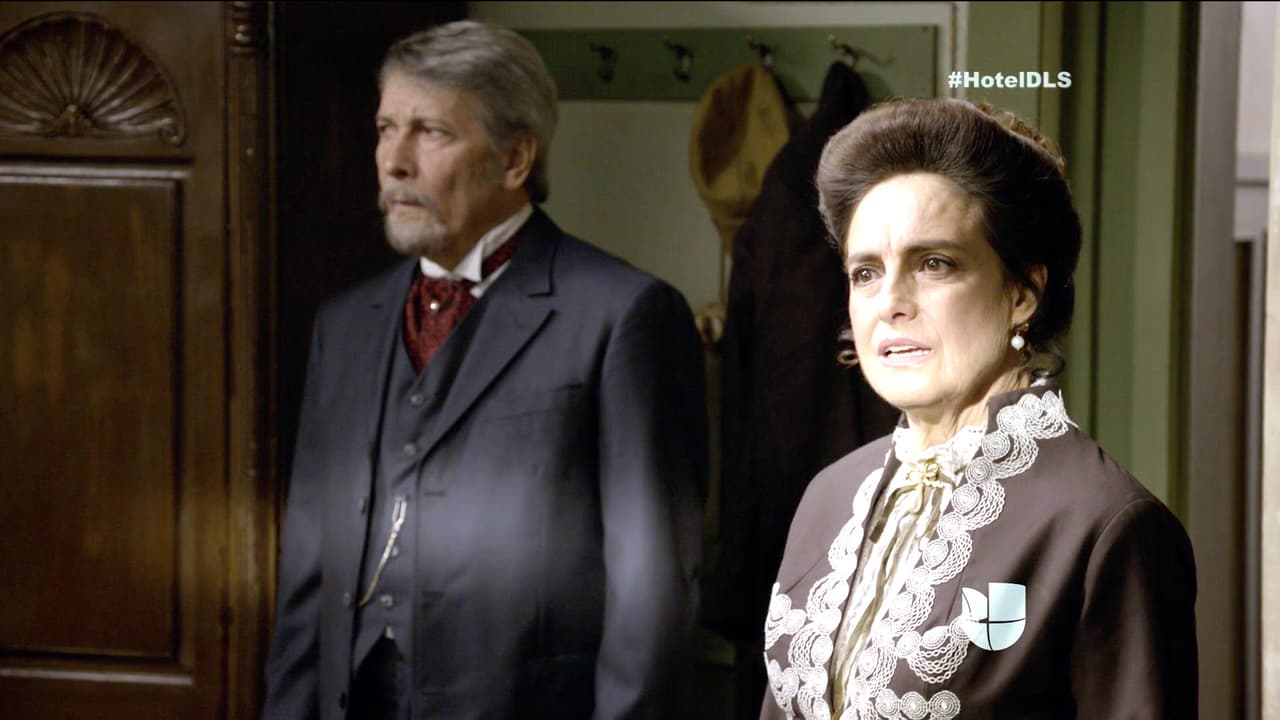 Doña Teresa se siente amenazada ante tu revelación.