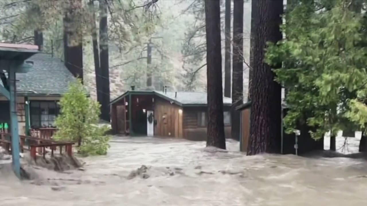 Imágenes del azote de una poderosa tormenta en California: reportan muertes, accidentes y rescates