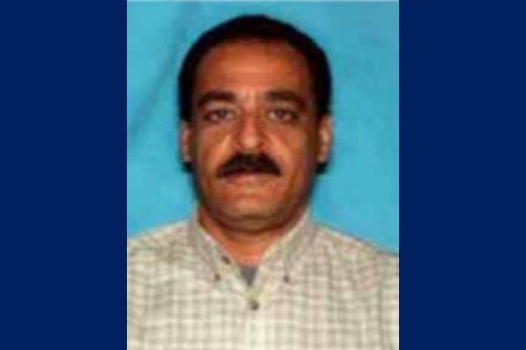 Yaser Abdel Said, nacido en Egipto es buscado por su supuesta participación en los asesinatos de sus dos hijas adolescentes. Las jóvenes murieron de múltiples heridas de bala el 1 de enero de 2008, en Irving, Texas. Las características físicas de Sais pueden variar para ocultar su identidad. Siempre lleva gafas de sol oscuras, tanto en el interior como en el exterior. Frecuenta los restaurantes Denny’s e IHOP y fuma cigarrillos Marlboro Lights 100s. Puede buscar refugio en comunidades con lazos egipcios y tiene vínculos con Nueva York, Texas, Virginia, Canadá y Egipto.