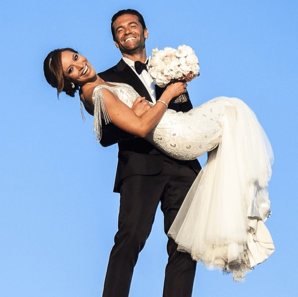 También la acompañamos en su boda y la vimos casarse con Aaron en agosto del 2013.