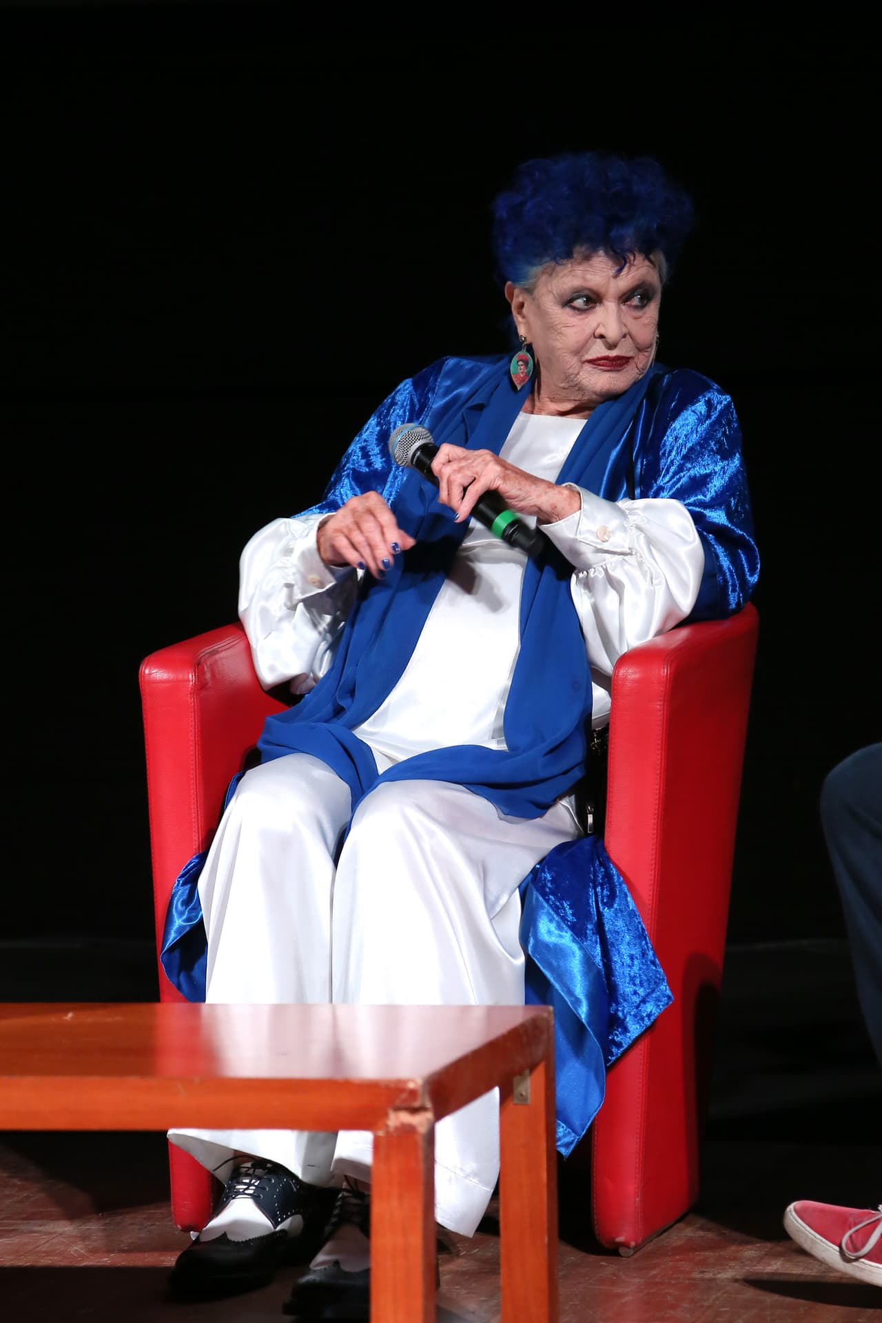 De acuerdo con el diario español 
<b><a href="https://elpais.com/gente/2020-03-23/muere-la-actriz-lucia-bose-a-los-89-anos.html" target="_blank">El País</a></b>, la legendaria actriz murió a consecuencia de una neumonía. Su famoso hijo no ha confirmado las causas del fallecimiento.
<br>