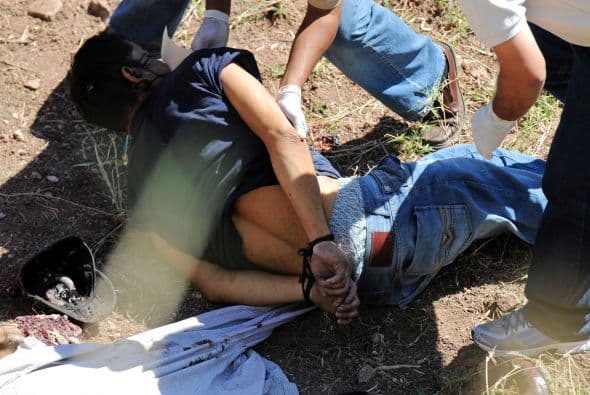 La violencia en Honduras deja un promedio diario de 15 personas muertas, lo que hace figurar al país centroamericano entre los más violentos del mundo, según organismos nacionales e internacionales.