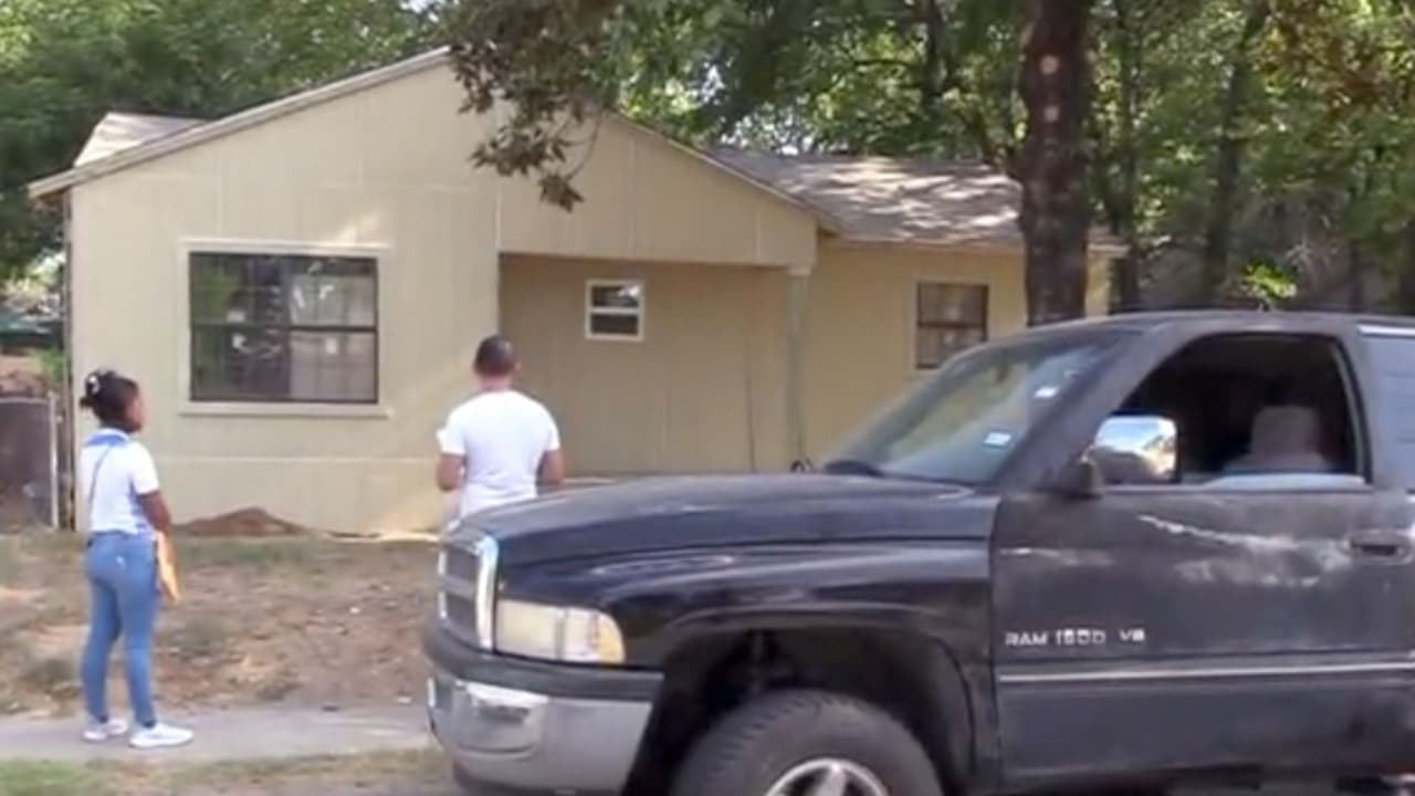 Lo más importante, si tu agente inmobiliario no te habla del título de propiedad o evade este tema cuando le preguntas quiere decir que 
<b>podría ser una estafa.</b>