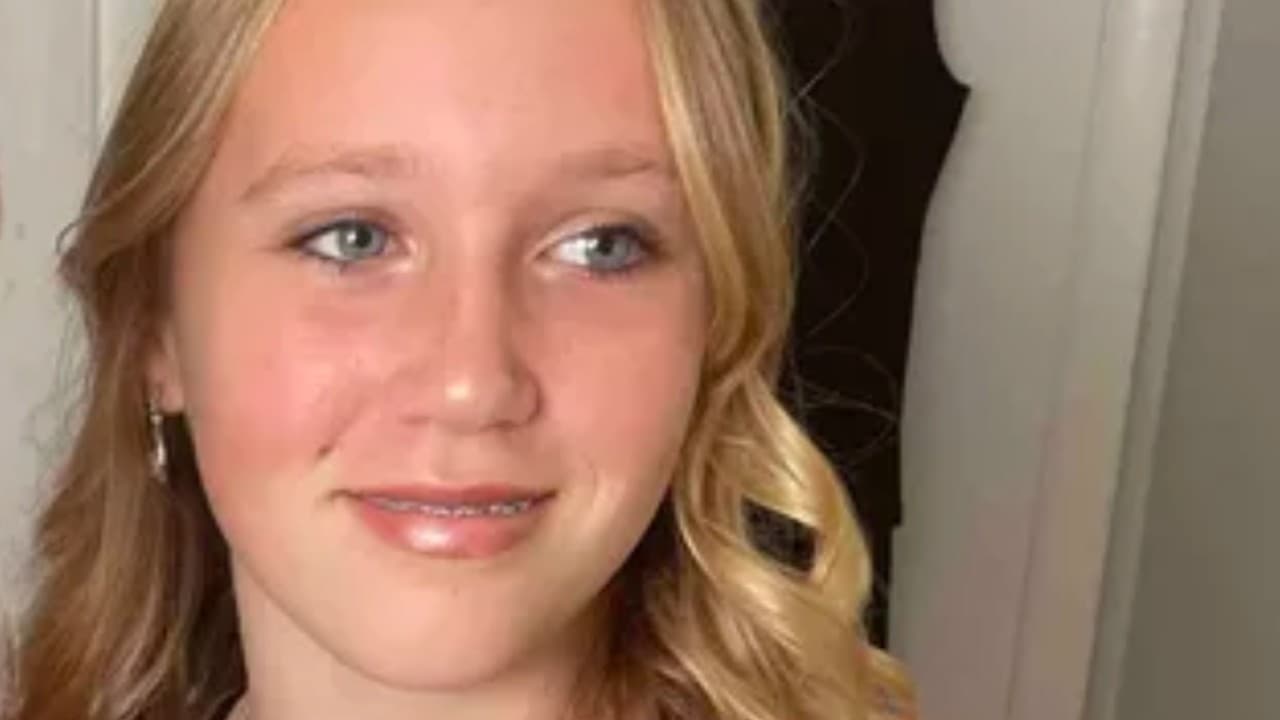 Adolescente alcanzada por un rayo sigue luchando por su vida en el hospital