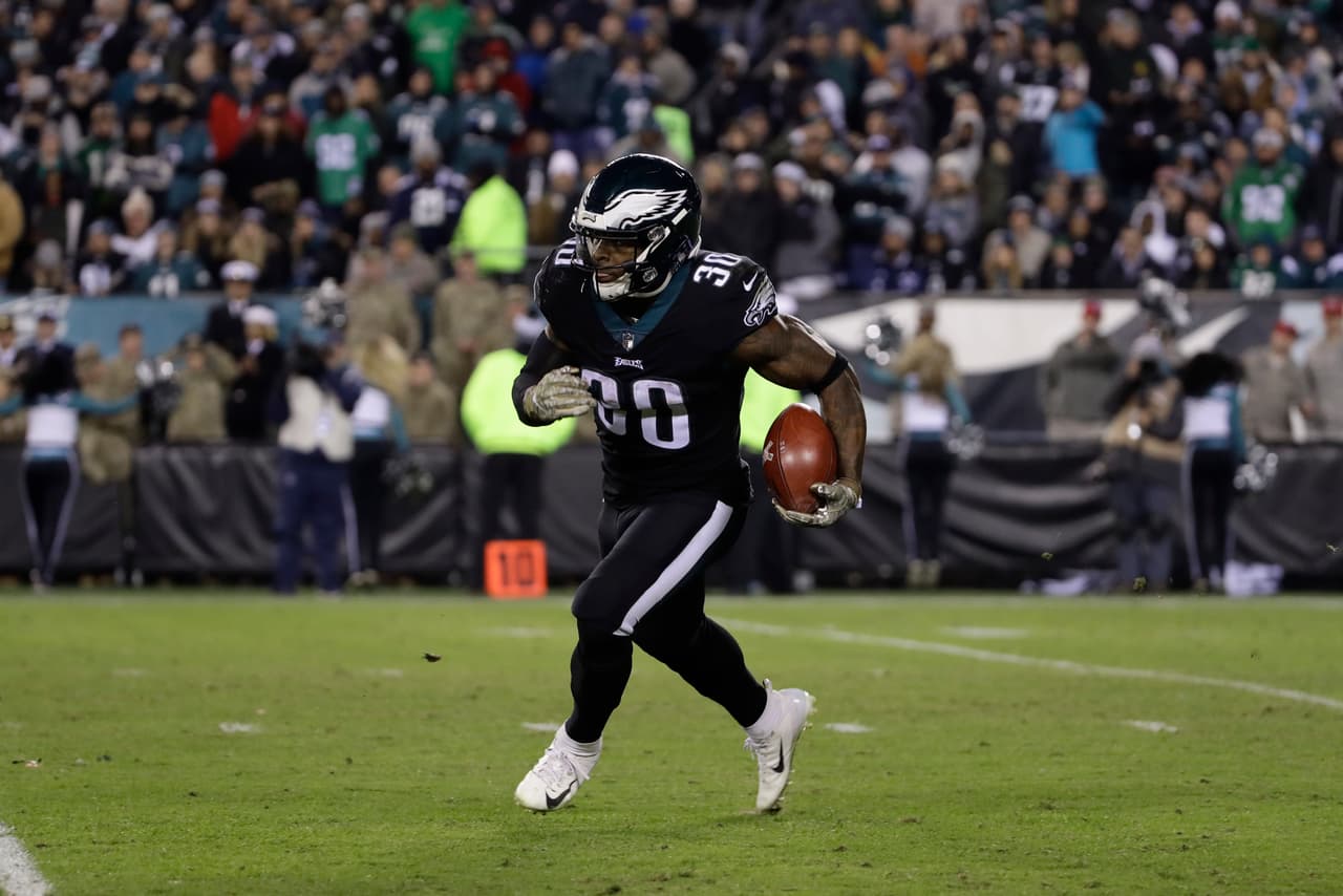 <b>17) Philadelphia Eagles (4-5)</b>. ¿Cuál es el plazo para declarar que este equipo no ha salido de su resaca de campeonato? Seguimos esperando el nivel, el menos lo más cercano, de los Eagles en 2017.