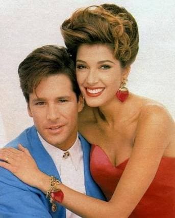 Su matrimonio fue tormentoso, ya que Fernando le fue infiel desde el mismo día de su boda, como lo confesó años más tarde, engañándola hasta con la vecina. También se habló de maltrato psicológico y el divorcio fue escandaloso.