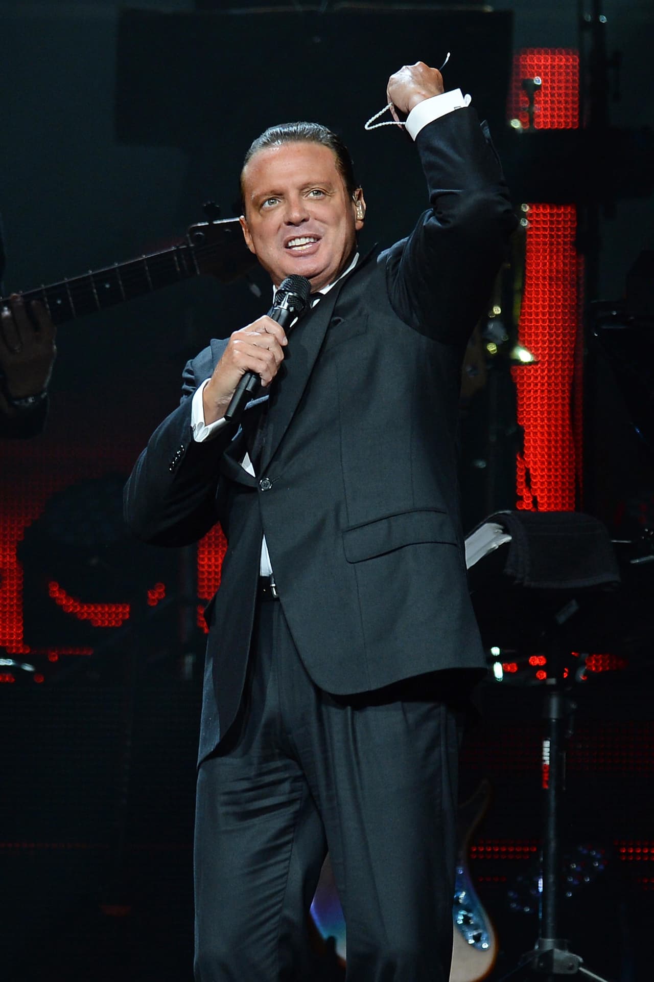 En 2014 no se sabía mucho del cantante, pero sí sabíamos que estaba en medio de giras mundiales y varios romances.