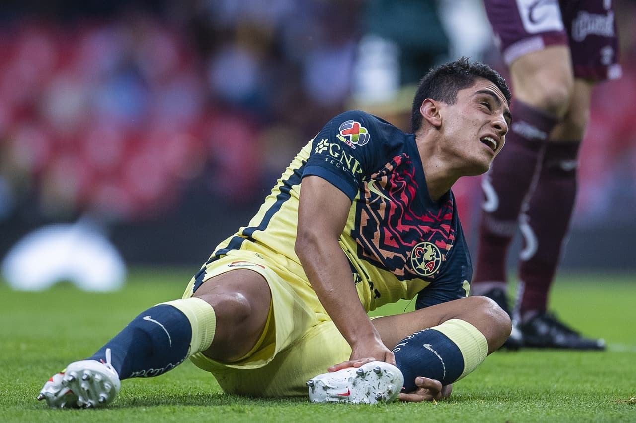 Santiago Naveda sufrió una fuerte lesión a los 22 minutos.