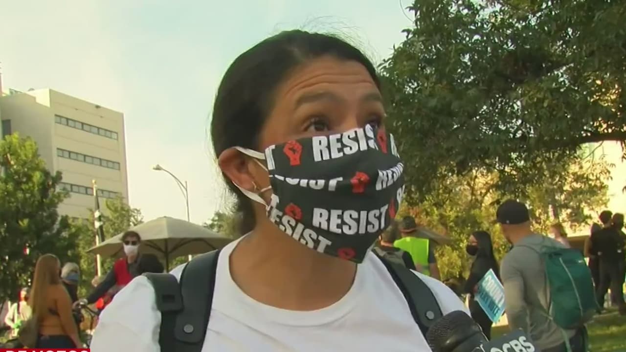 Videos virales NO muestran a los trabajadores electorales cometiendo fraude electoral en el condado de Delaware, Pennsylvania