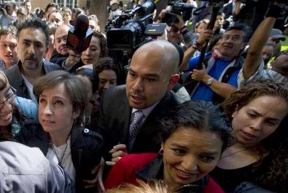 La expectativa por saber la versión de Aristegui provocó un sorprendente tumulto.