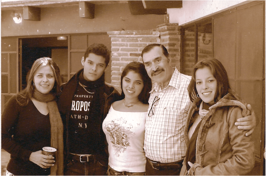 Uno de los chicos más lindos de La Banda sin duda. Mauricio busca triunfar y lograr que su padre esté orgulloso de él.